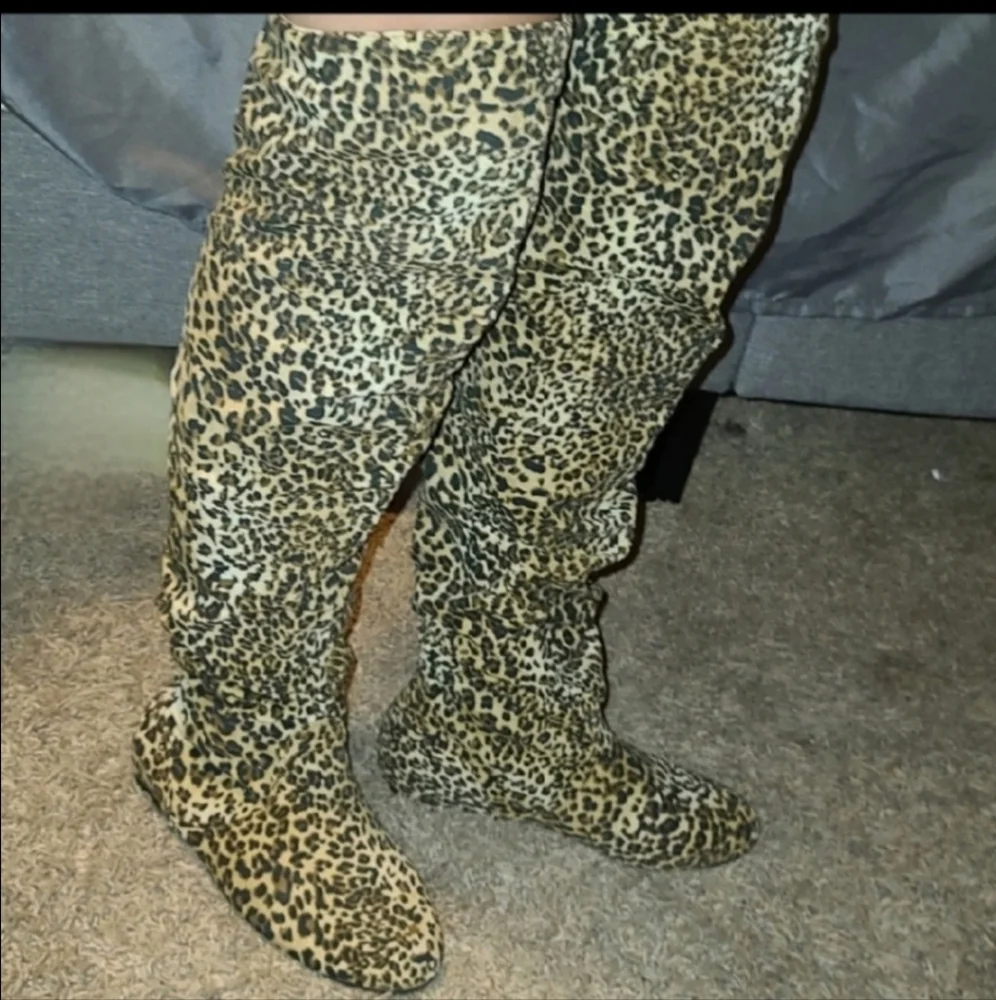 Nature Breeze Leopard Slouch Vickie Thigh High Boots